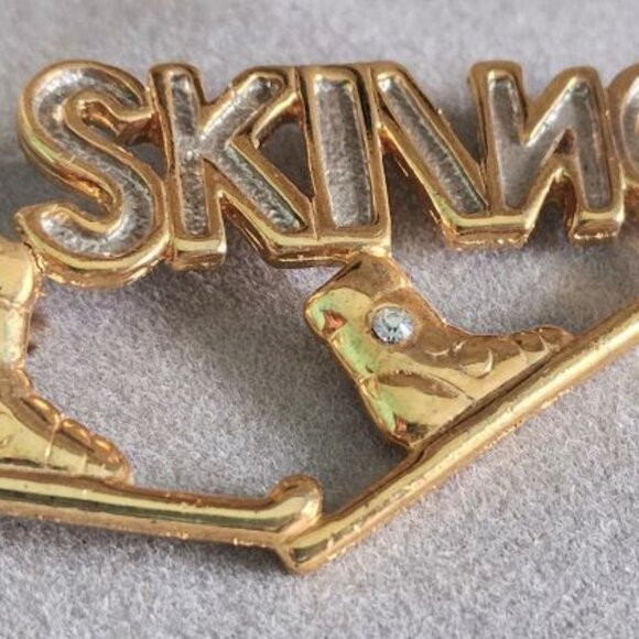 Vintage Diamond 18KT Gold Plated Ski Pin Made in America by Ultralite- Orig. Box - Picture 4 of 13
